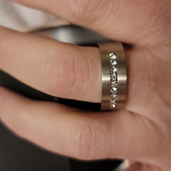 BEAUTIFUL MENS BAND RING SIZE 11 - Picture 3 of 4